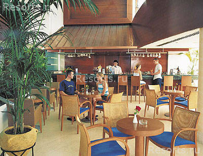 Louis Imperial Beach Hotel 10